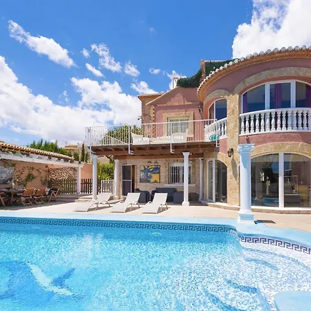 Monza Villa *